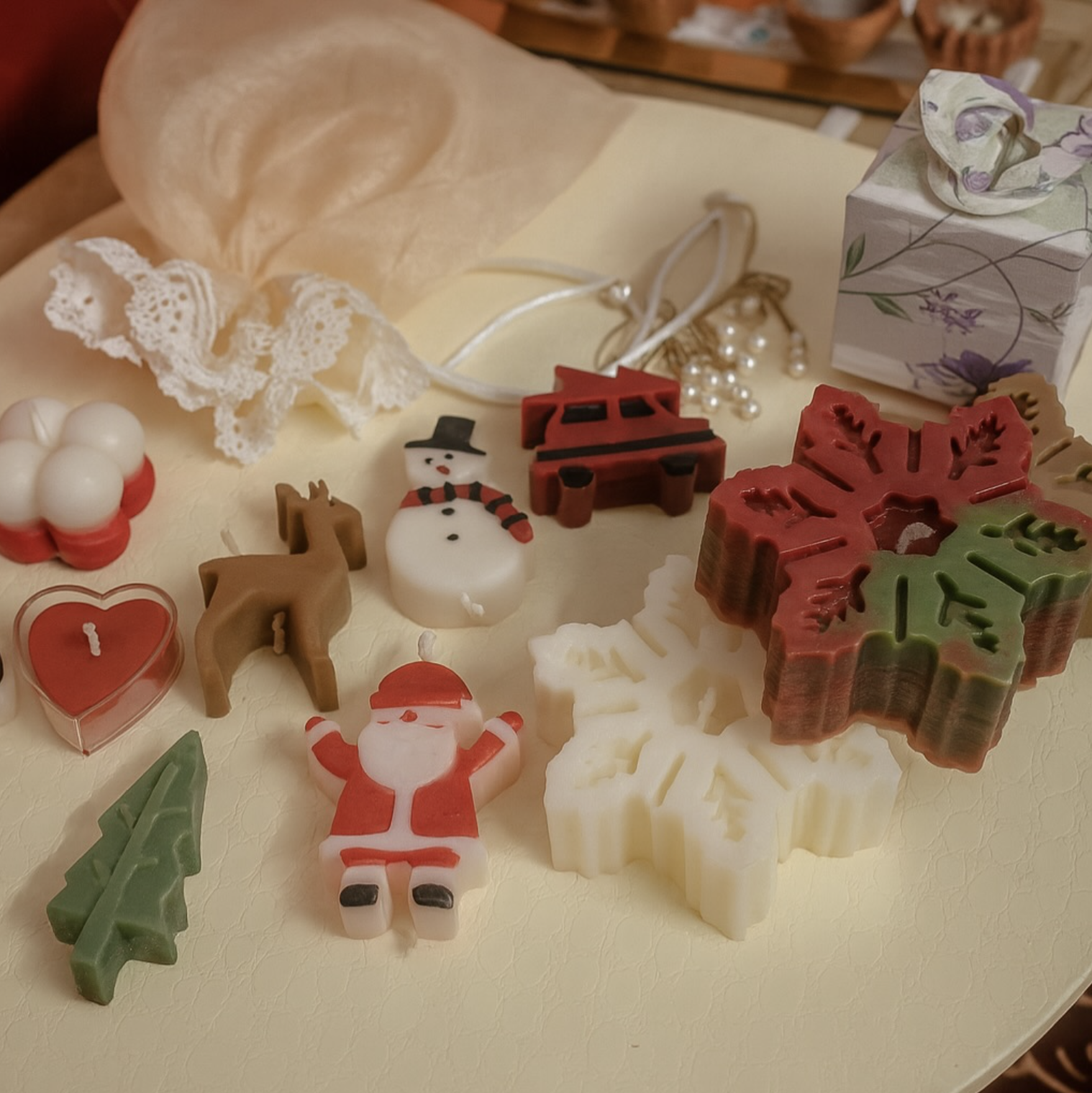 🎁 Festive Miniatures